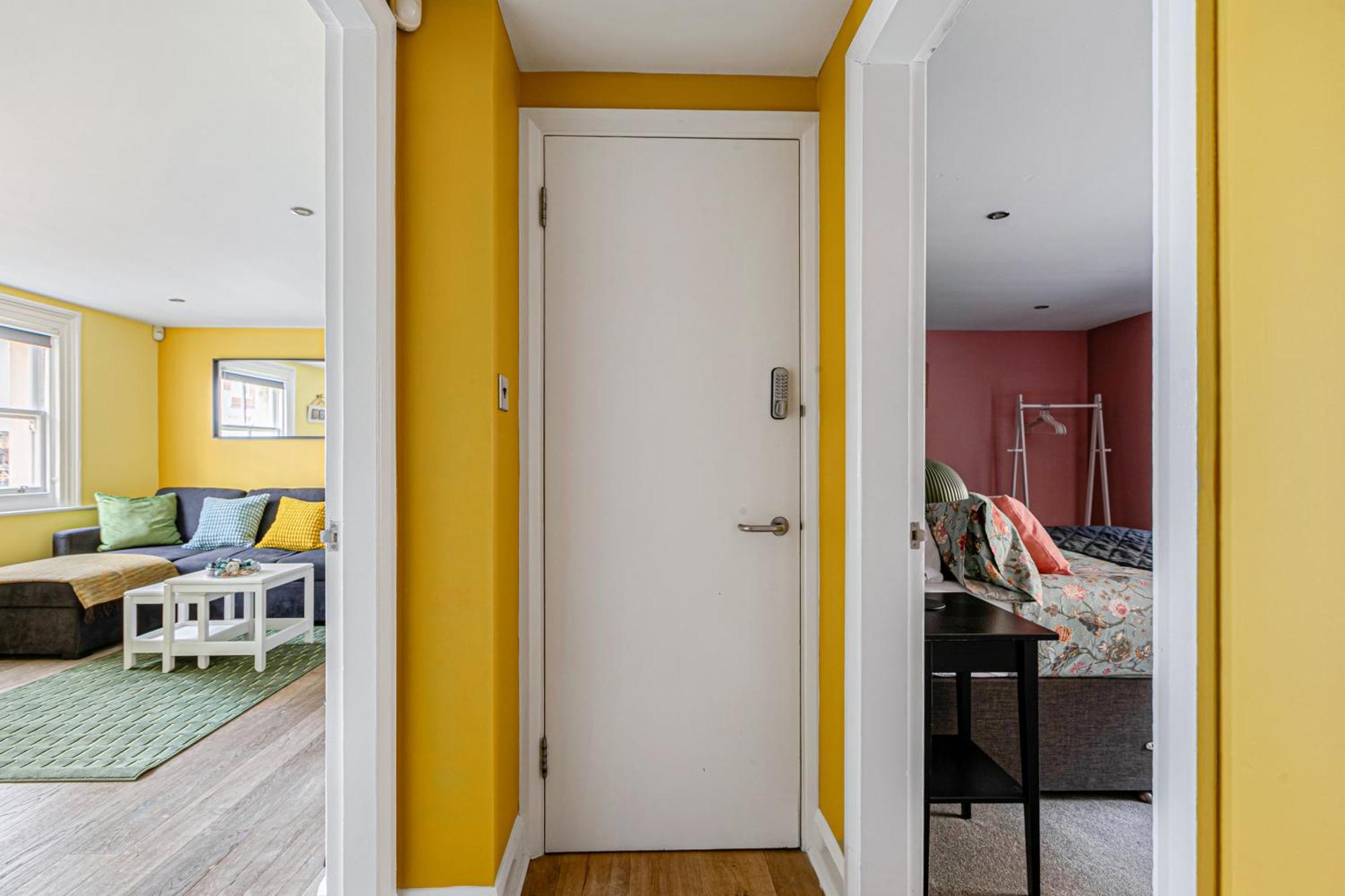 Central-Few Steps From Brighton Beach Apartment Exterior photo